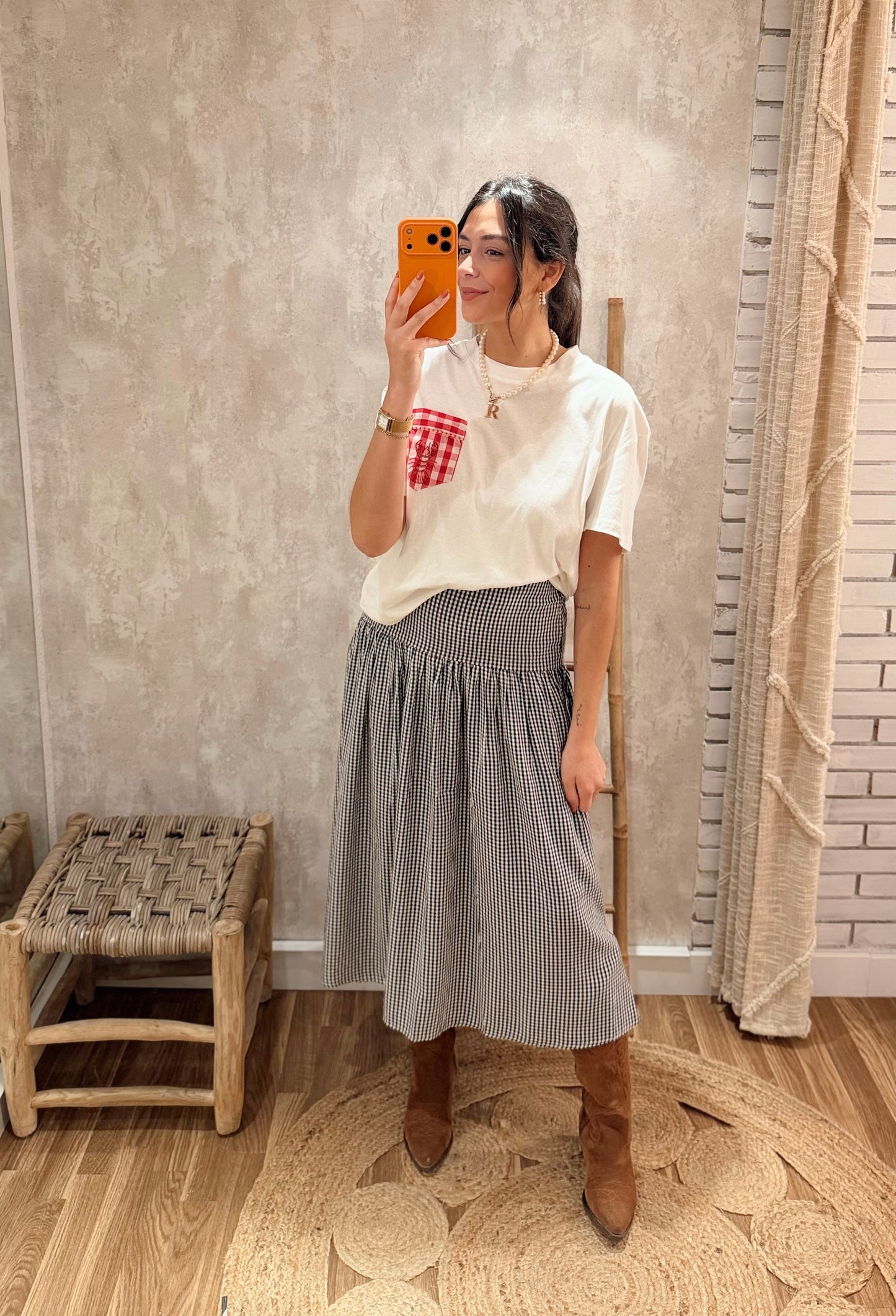 Saia midi com padrão vichy