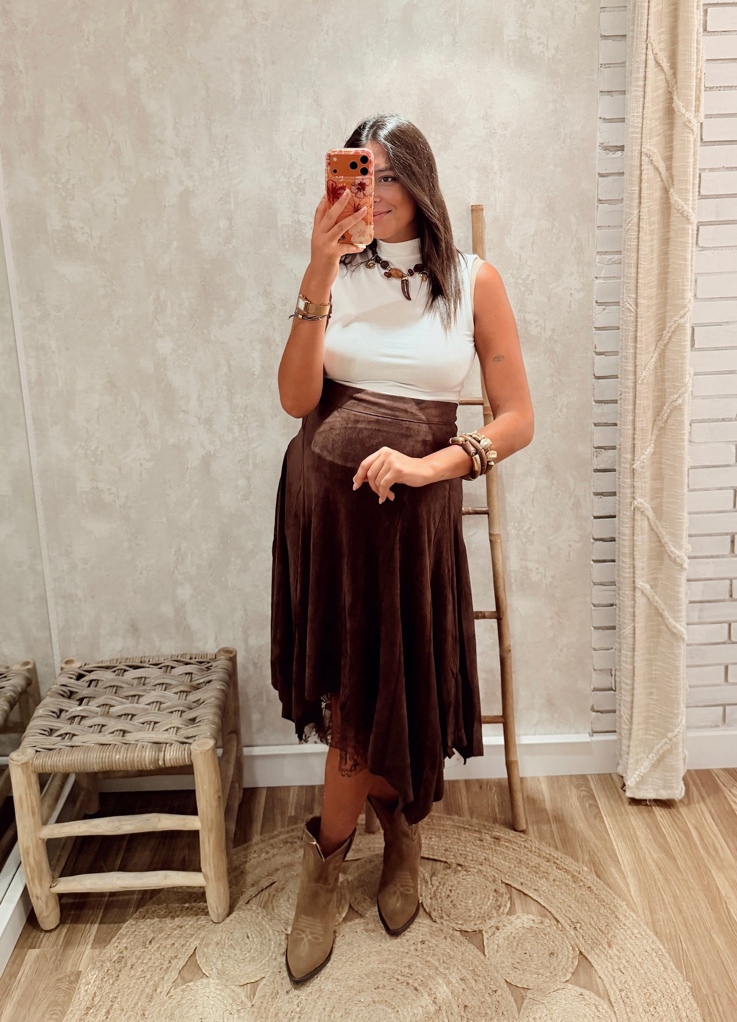 Saia Midi Efeito Camurça com Renda