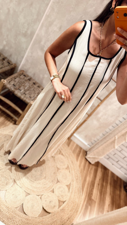 Vestido Longo Linhas Verticais