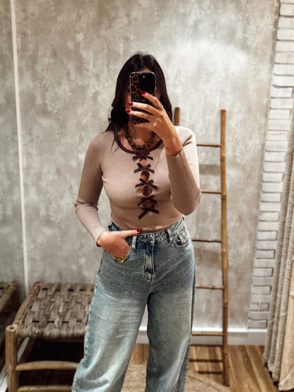 Body em malha canelada c/laços