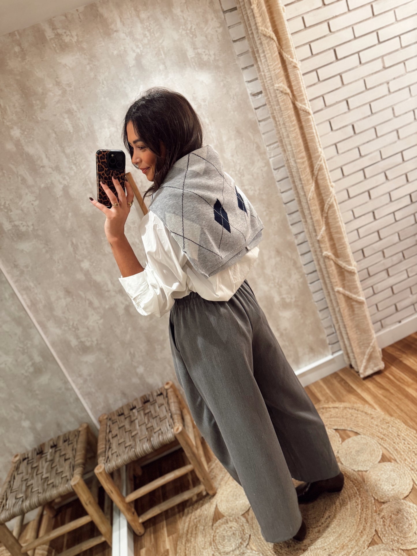 Calças de Alfaiataria Modelo Ballon e efeito páreo