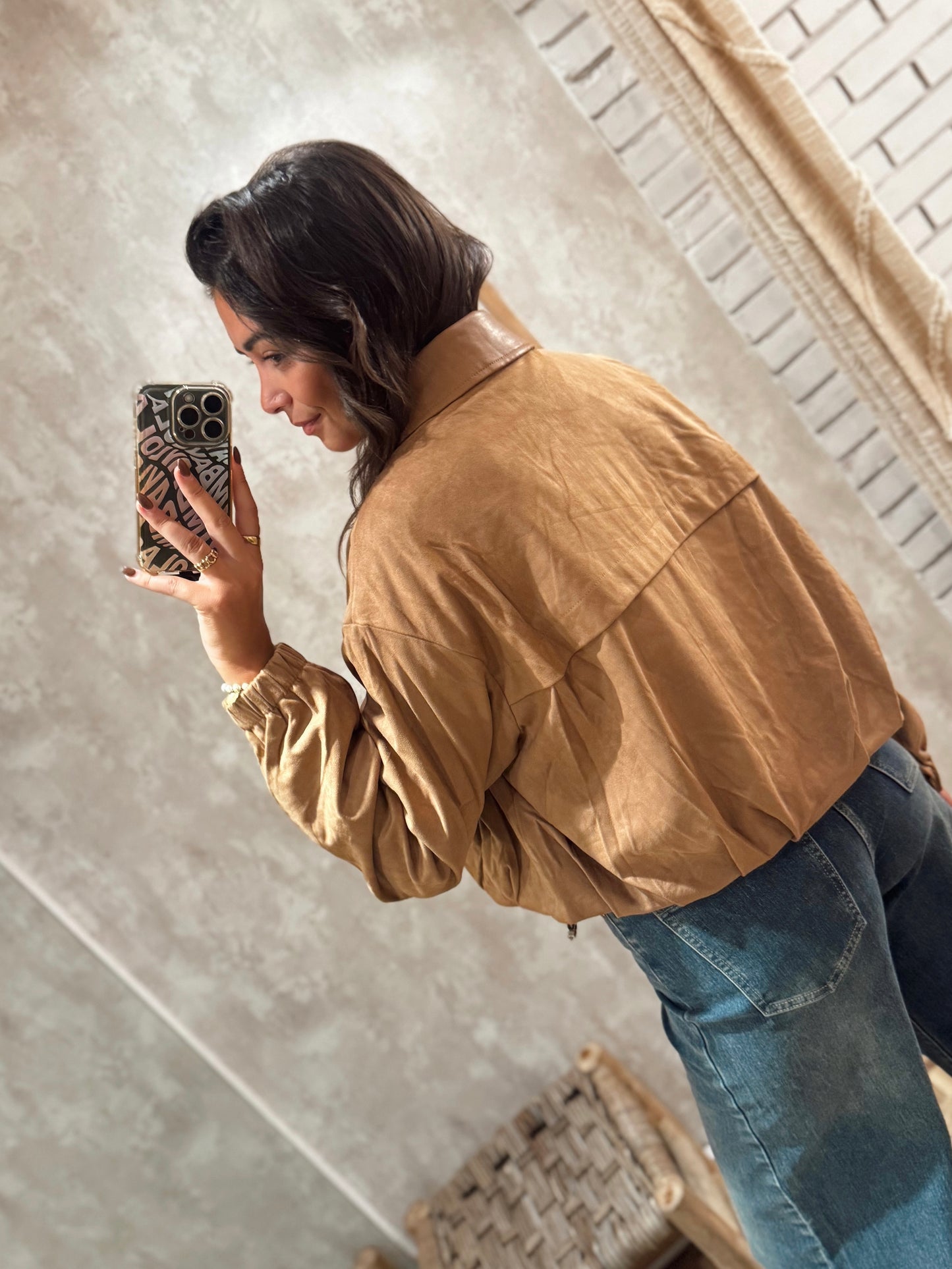 Chaqueta bomber de ante con cuello de napa - Beige