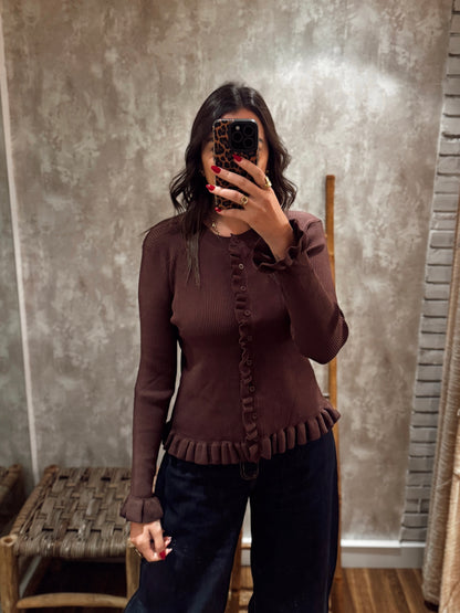 Casaco em malha canelada com folho