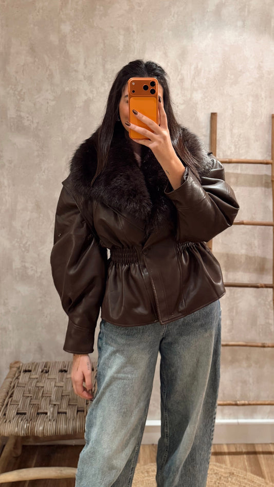 Blusão Mochy em ecopele c/pêlo removível