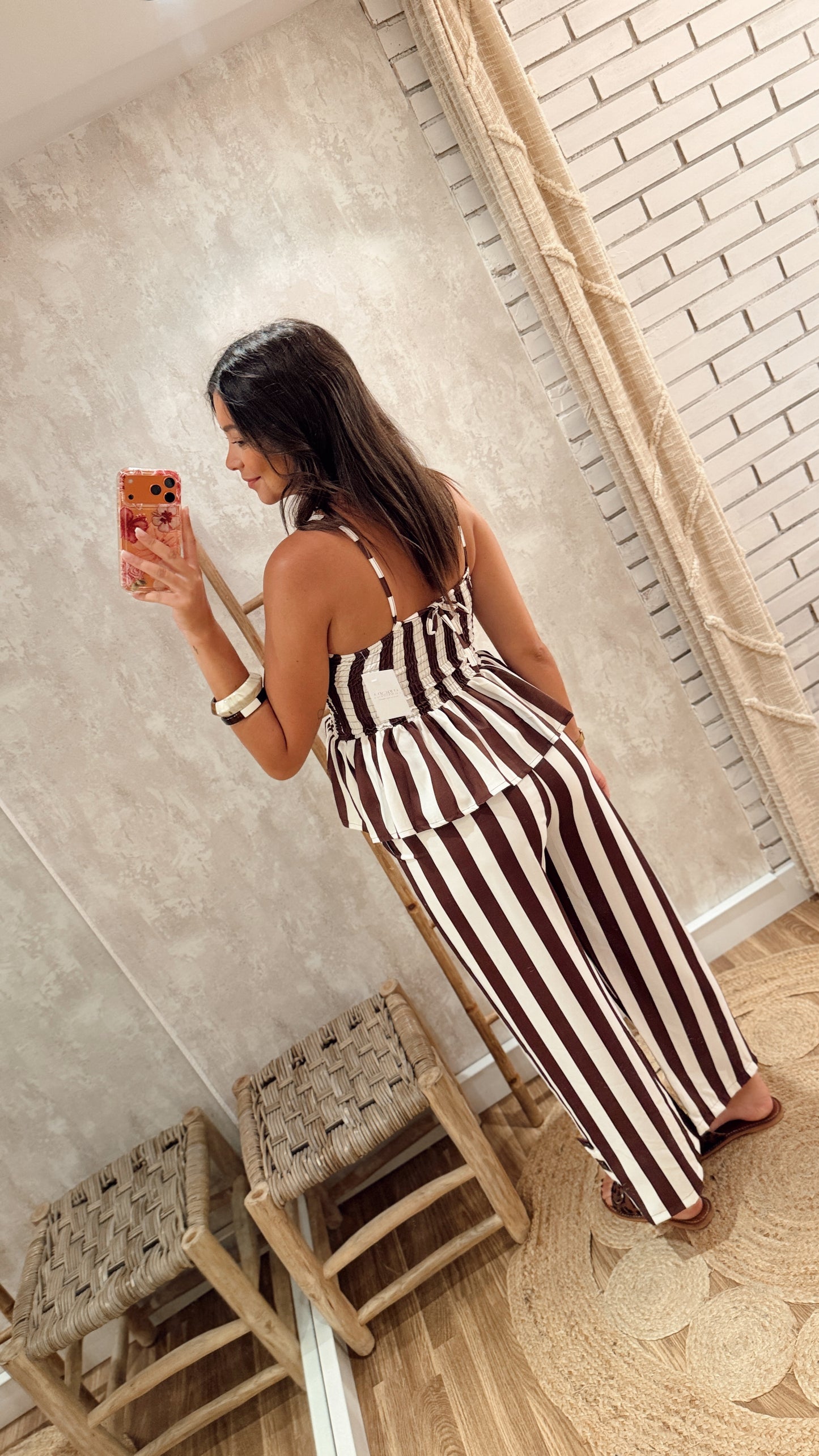 Conjunto Top e Calças às Riscas