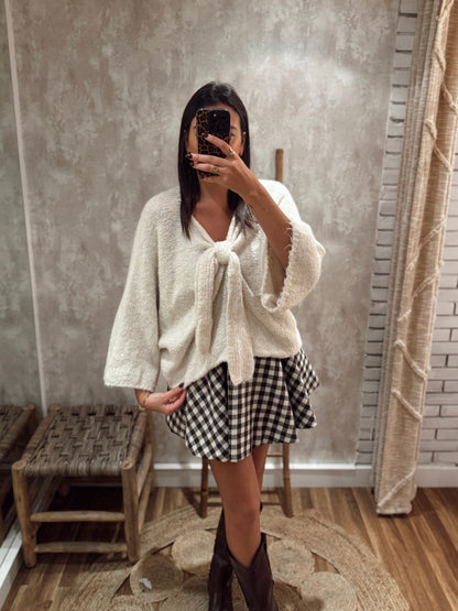 Camisola de malha com laço na parte da frente