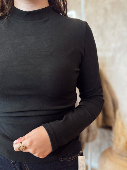 Camisola básica cardada com /pêlo interior e gola