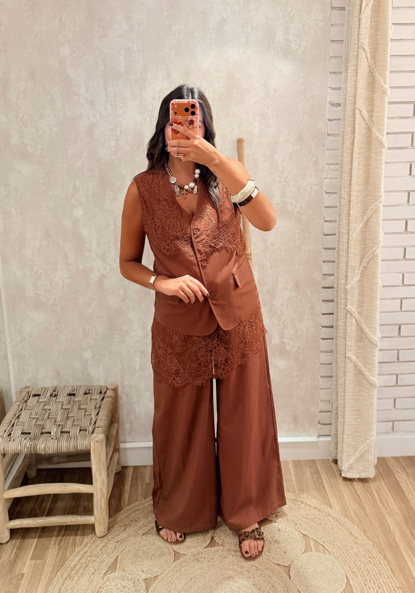 Conjunto colete e calças c/renda- Mochy