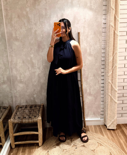 Vestido c/Decote halter c/ laço ajustável