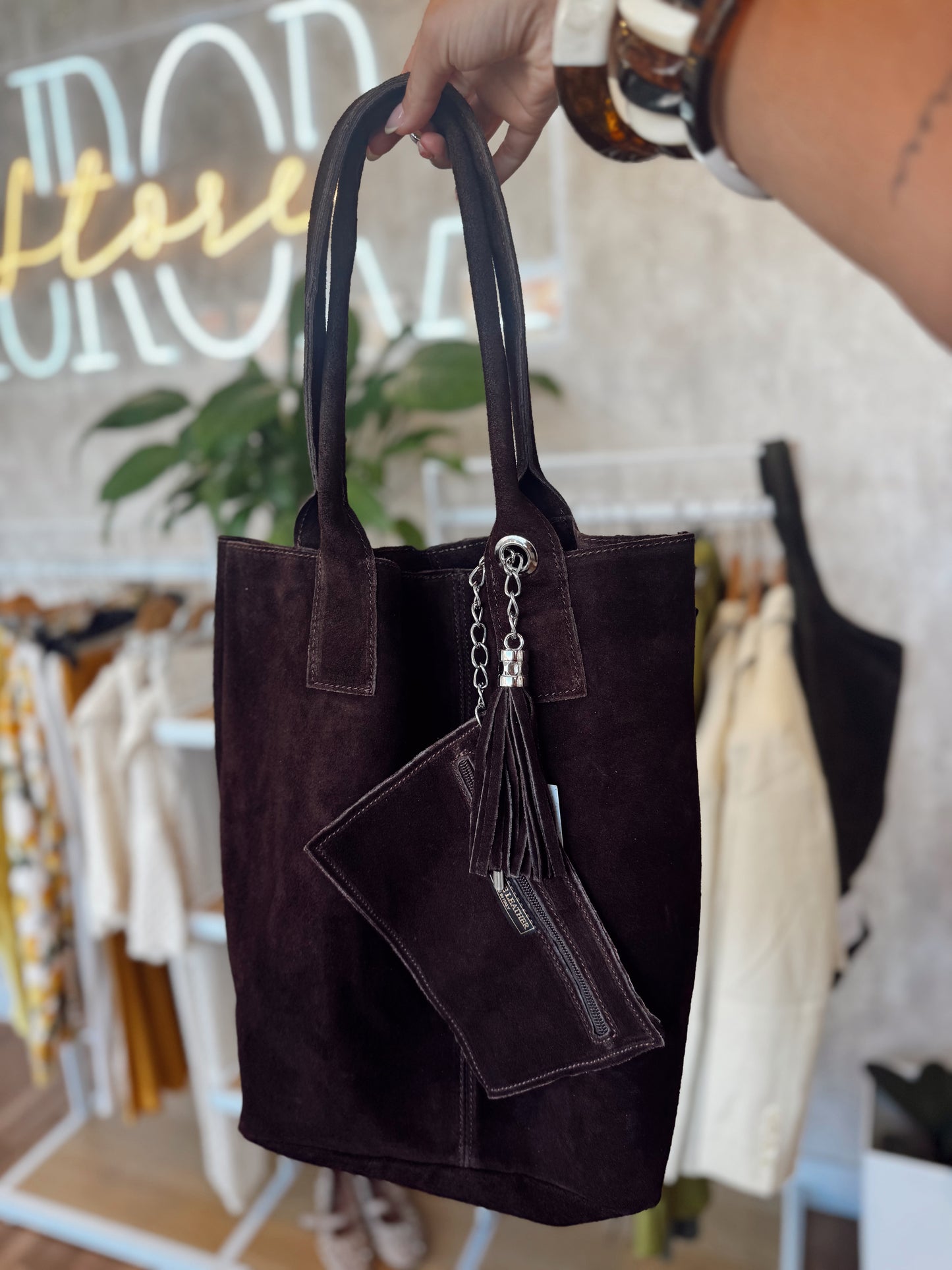 Maleta estilo bolso de ante