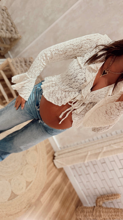 Blusa Casaco Texturada com Folhos