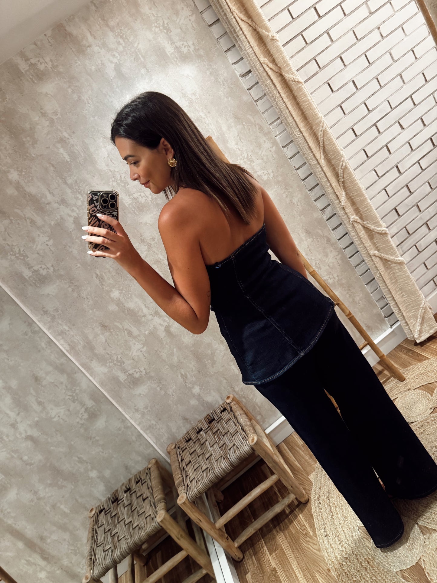 Conjunto de top e calça em ganga