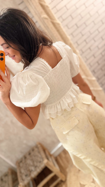 Top em linho c/folhos - Mochy