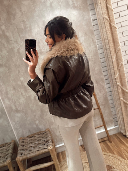 Casaco em napa c/pêlo removível