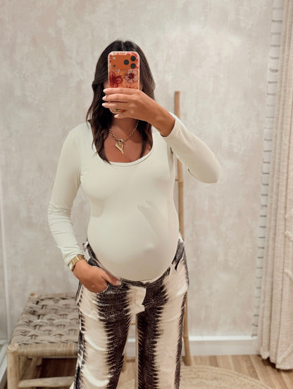 Body manga comprida em licra c/decote quadrado