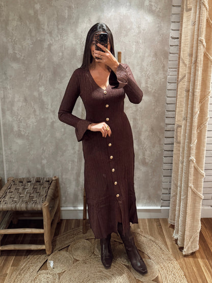 Vestido midi em malha canelada com delicados fios de brilho incorporados