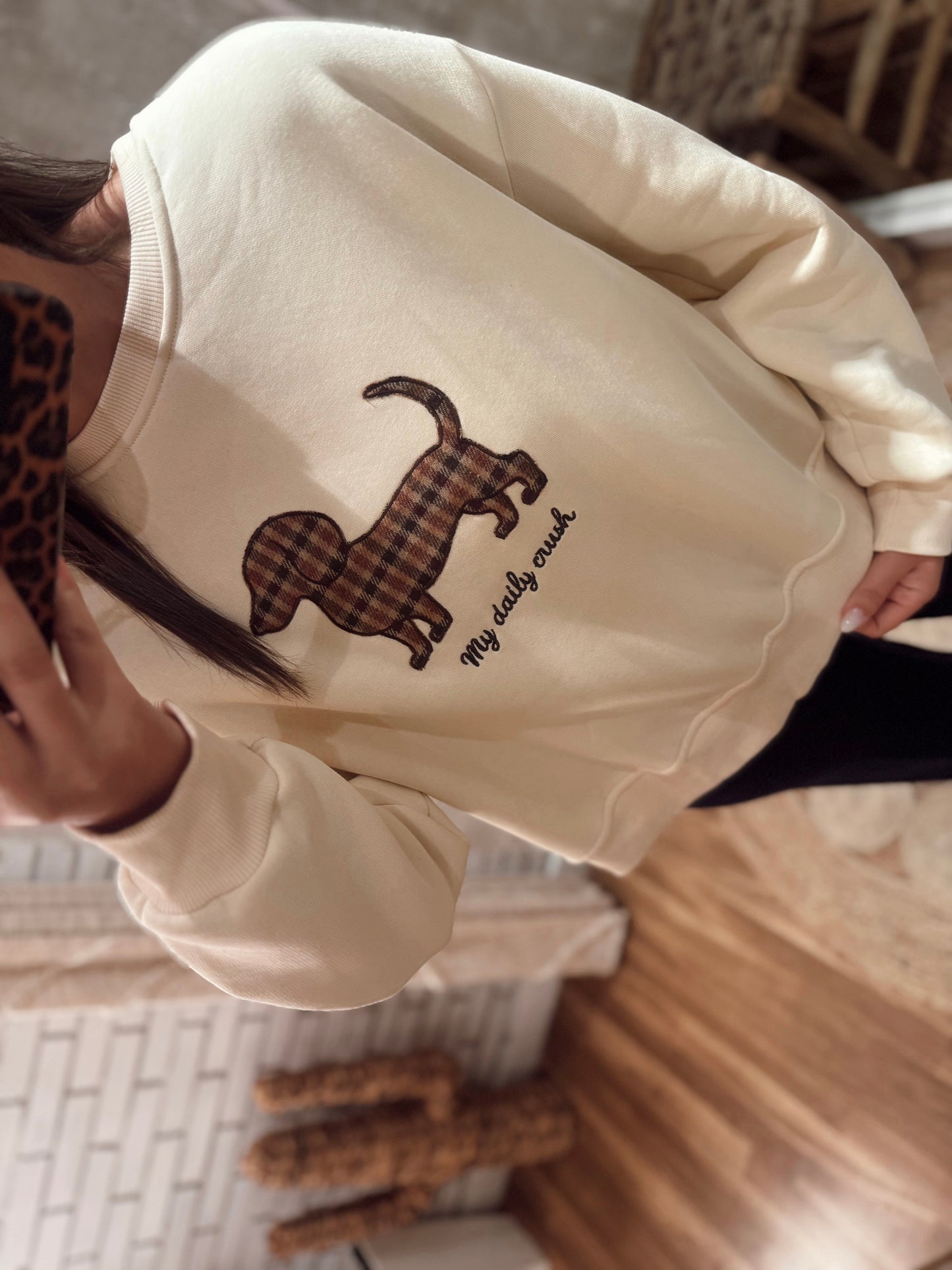 Sweatshirt Lumina com cão em padrão aos quadrados