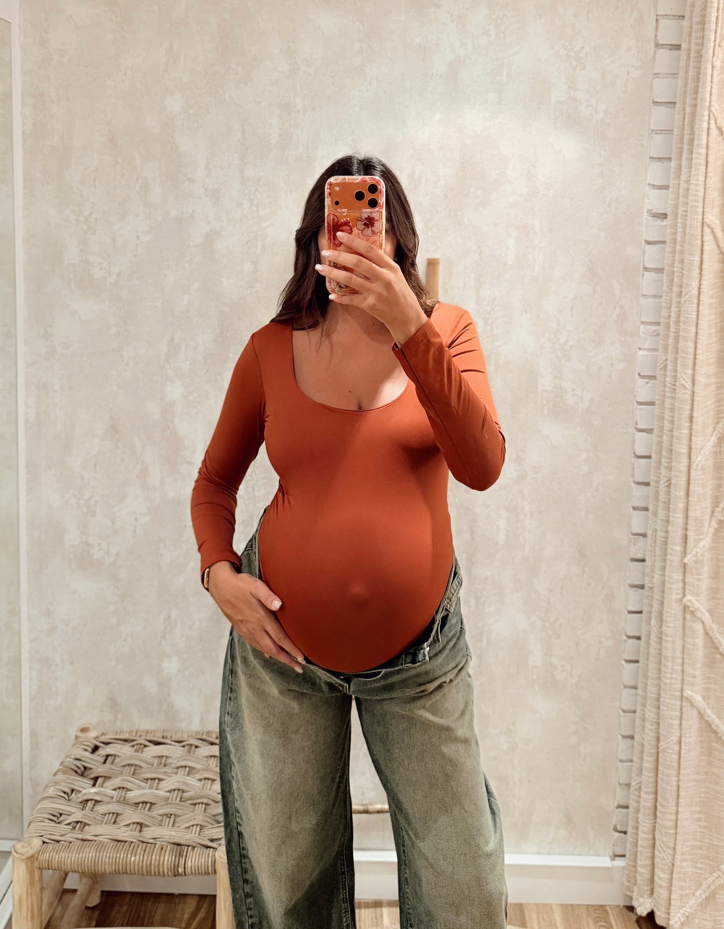 Body manga comprida em licra c/decote quadrado