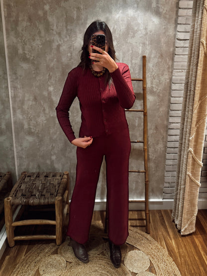 Conjunto de malha com cardigan e calça