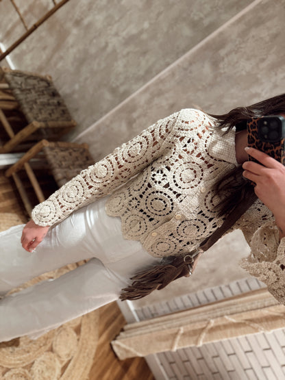 Camisa de crochet con cuello estilo polo