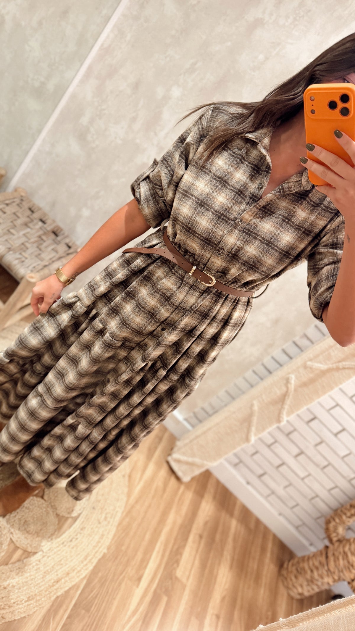 Vestido Camiseiro com Folhos