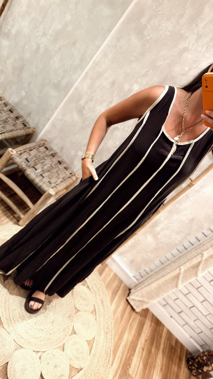 Vestido Longo Linhas Verticais