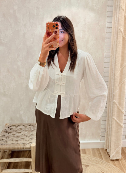 Blusa Fluida com Botões