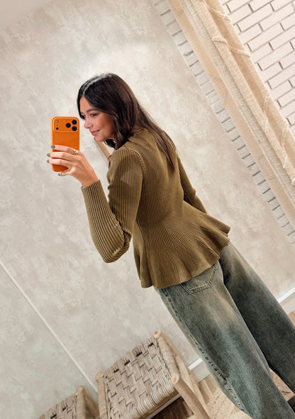 Camisola em Malha Canelada com Folho Peplum