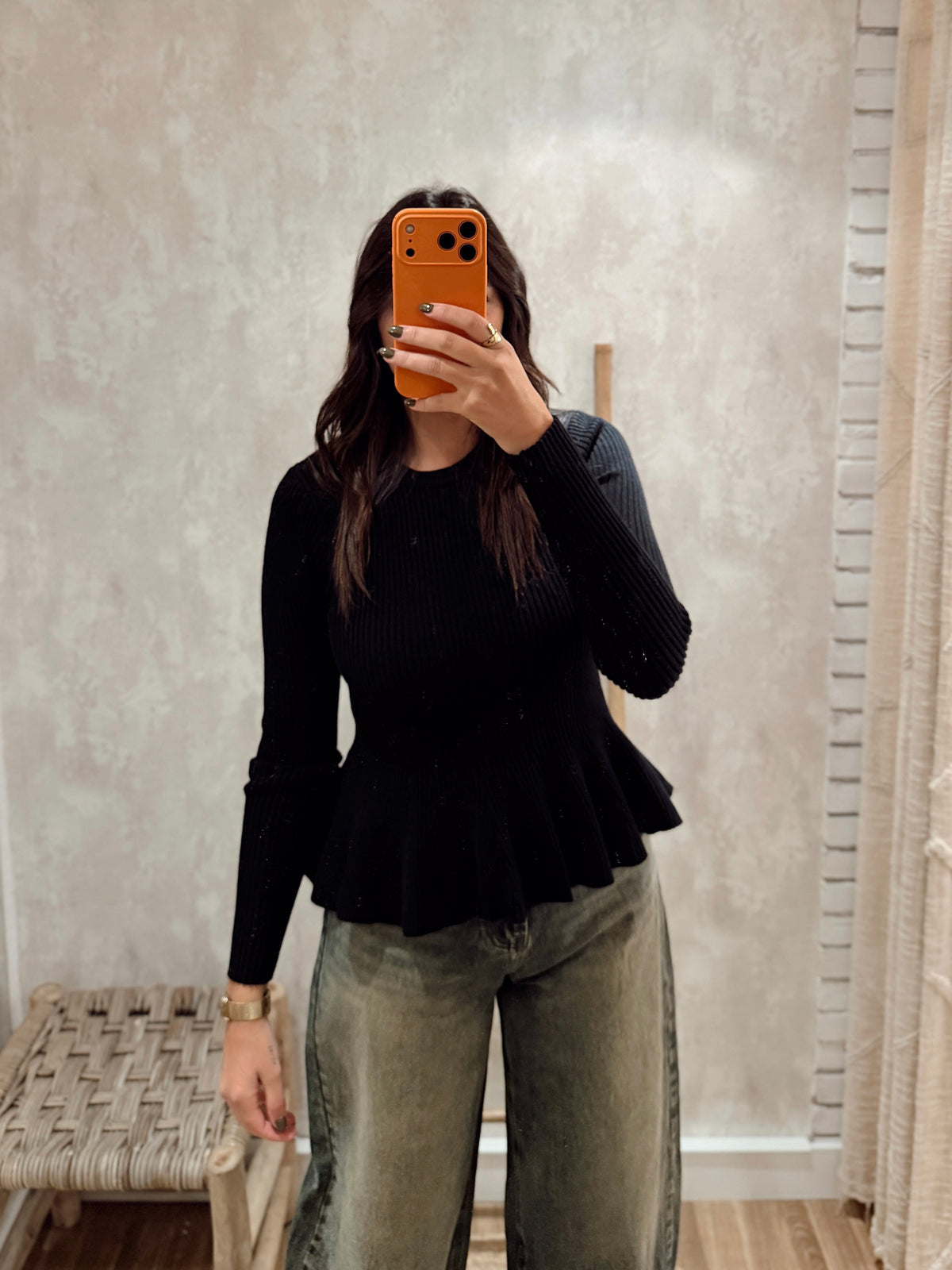 Camisola em Malha Canelada com Folho Peplum