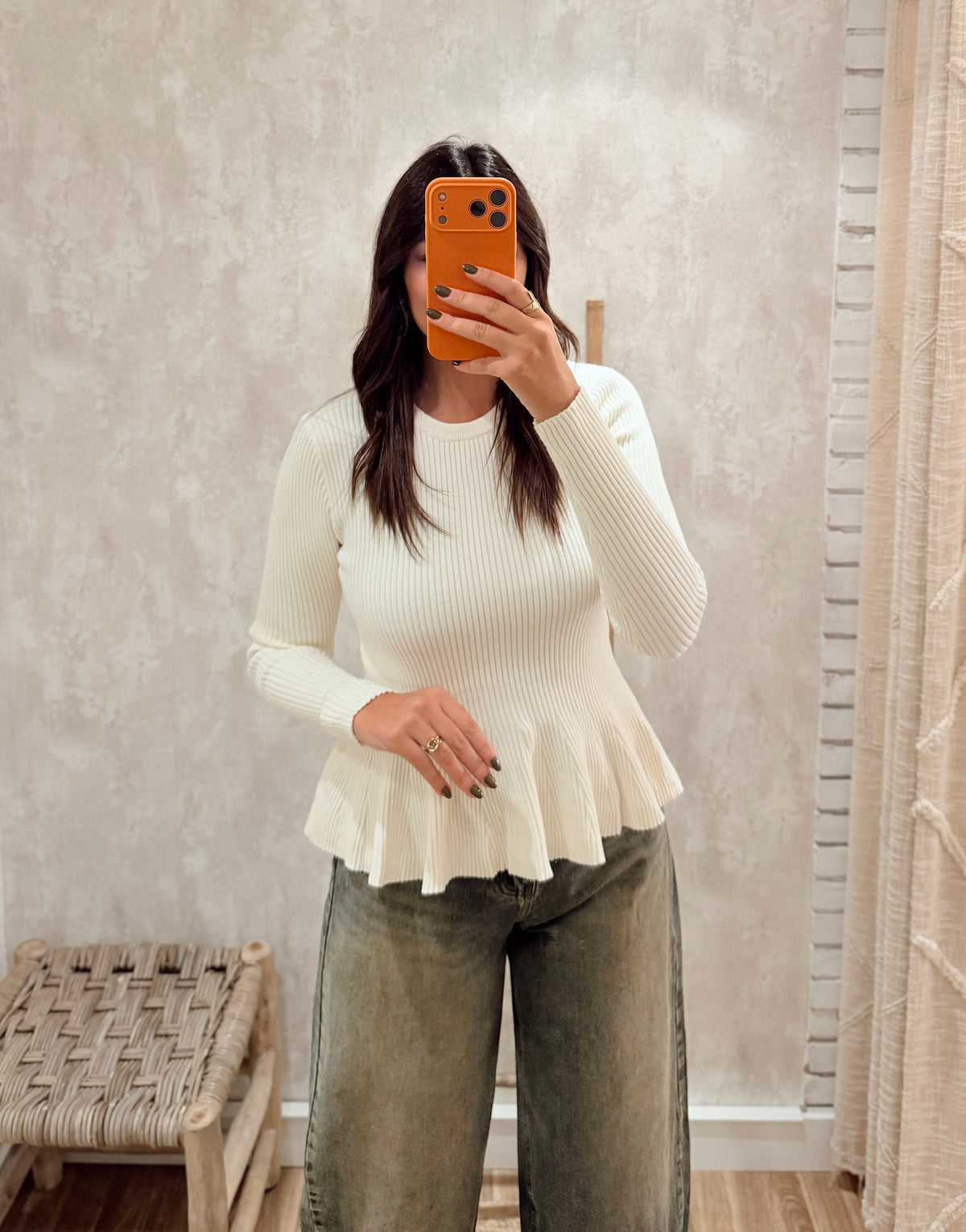 Camisola em Malha Canelada com Folho Peplum